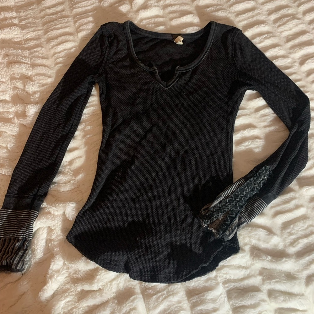 black waffle knit top with cuff details